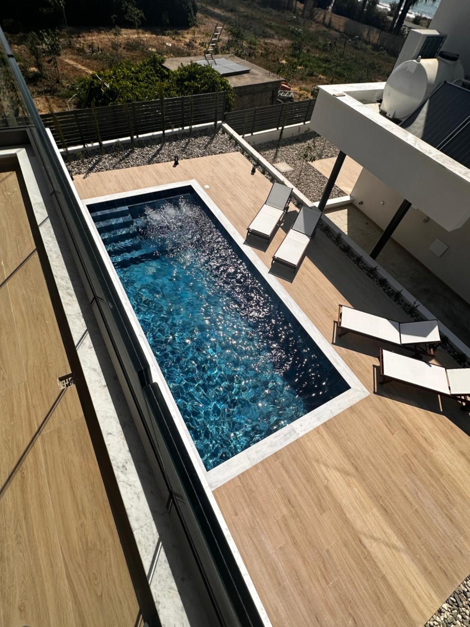 Santa Barbara Seafront Villas W Jacuzzi Pool Pafos Exterior foto